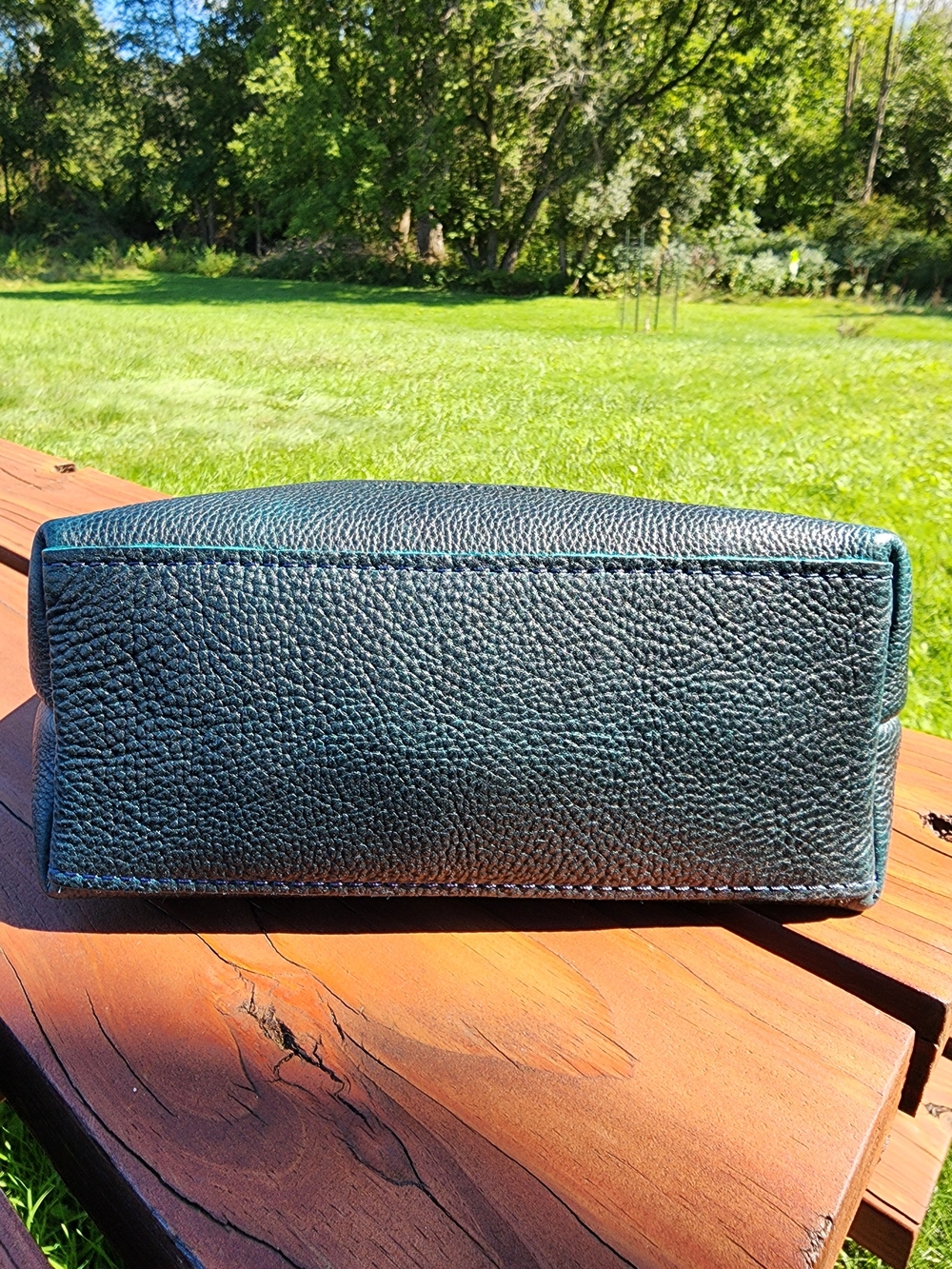 Boreal Raindrop Crossbody Bag - Picture 5 of 11